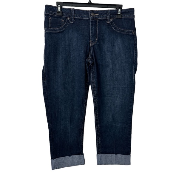 a.n.a Denim - a.n.a women’s crop jeans. Size: 8